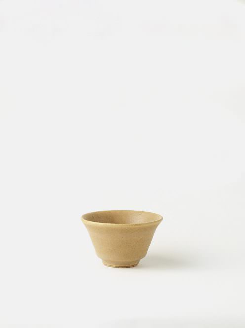 awabi ware / ぐい呑み(ベージュ)